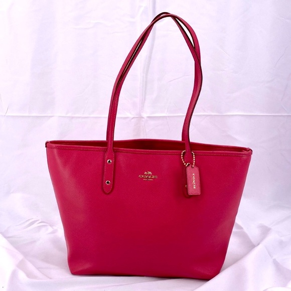 Coach Handbags - Coach Ruby City Zip Tote Purse Bag 👛